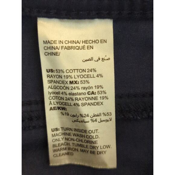 Chico's Navy Blue Slim Leg Cropped Pants Women's Size 16P Mid Rise Casual Career - Picture 8 of 10